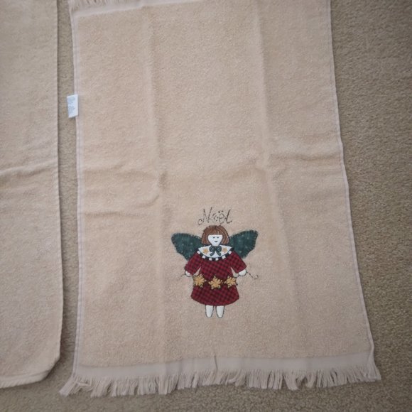 Towels, Handtowels, Christmas Themed, (3) - Picture 8 of 13